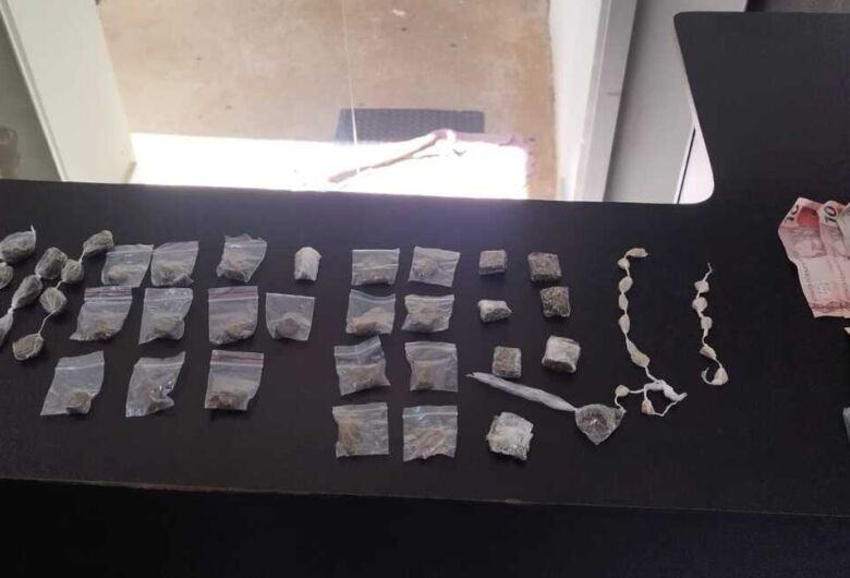 Suspeito de tráfico de drogas é preso pela PM em Itirapina