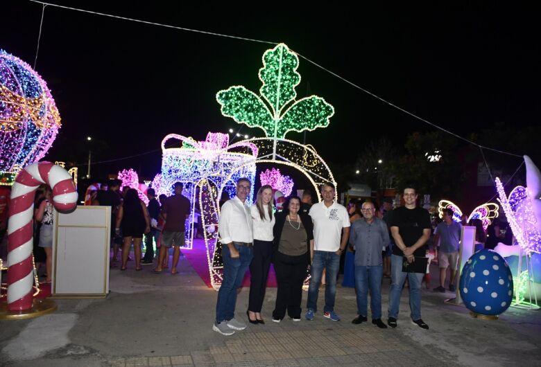 Páscoa Fantástica ACISC é inaugurada na Praça do Mercado e permanece até 24 de abril