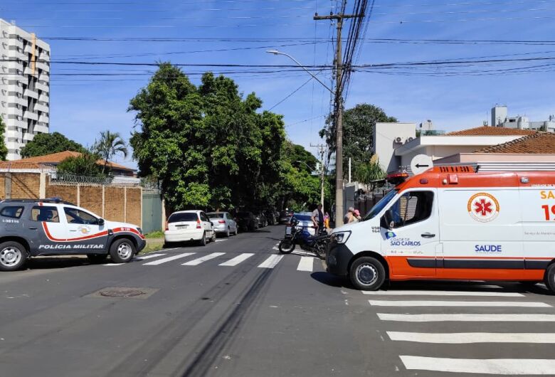 Motociclista de aplicativo fica ferido após avançar "pare" no Jardim Paraíso