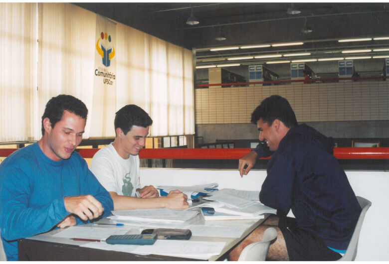 UFSCar completa 56 anos com 25 mil alunos e novos investimentos 