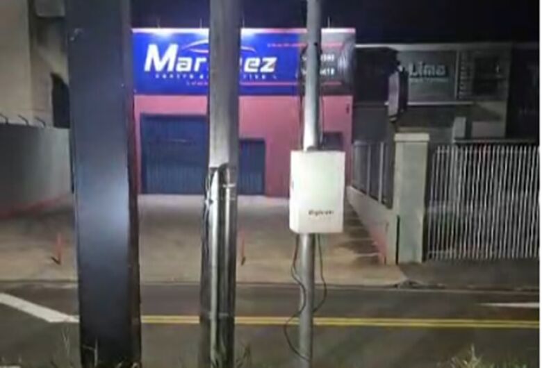 Homem é preso após furtar fiação de semáforo em São Carlos