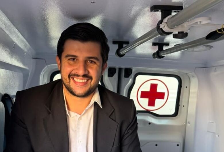 São Carlos ganha nova ambulância com recursos conquistados pelo vereador Bruno Zancheta através do Deputado Guto Zacarias
