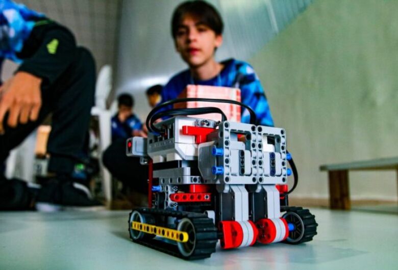 USP São Carlos abre inscrições em cursos preparatórios para Olimpíada Brasileira de Robótica