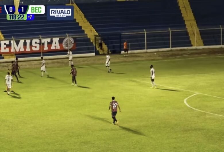 Grêmio São-Carlense perde para o Barretos no Luisão e vê invencibilidade cair