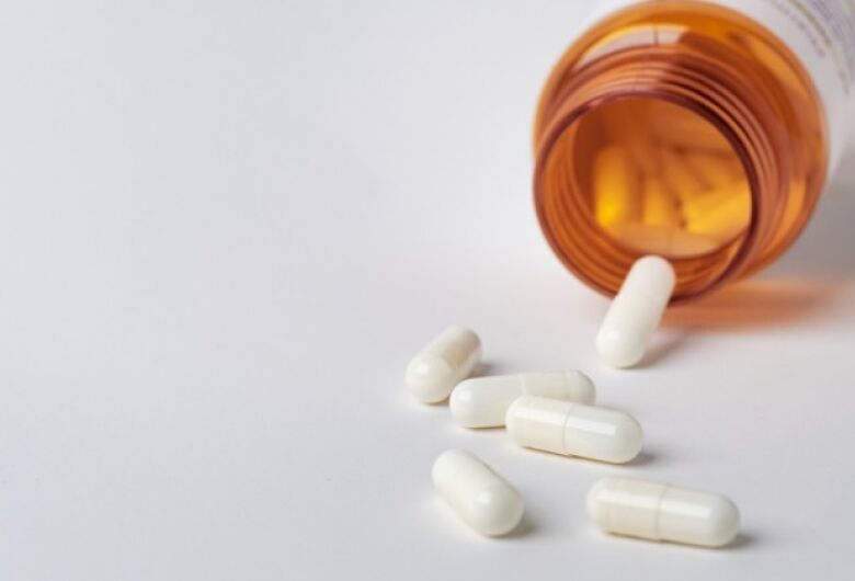 Anvisa alerta para risco de danos ao fígado por medicamentos e suplementos de cúrcuma