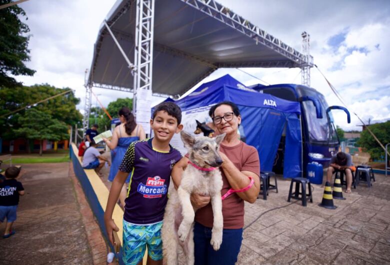 Mutirão de castração atende mais de 300 cães e gatos no Cidade Aracy