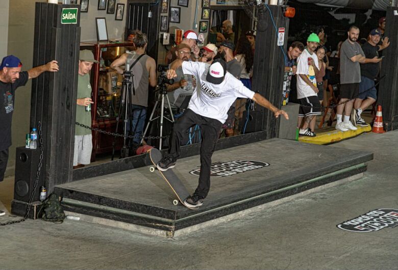 Skatista de Ibaté conquista 1º lugar em etapa do Circuito E100cia de Skate Old School em Joinville