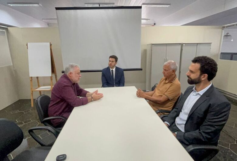 Defensoria Pública adere à campanha “São Carlos por Elas” e reforça parceria com a Câmara no combate à violência contra a mulher