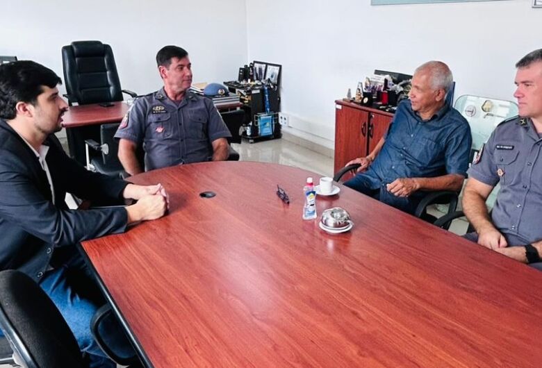 Câmara Municipal reforça parceria com a Polícia Militar no enfrentamento à violência contra a mulher