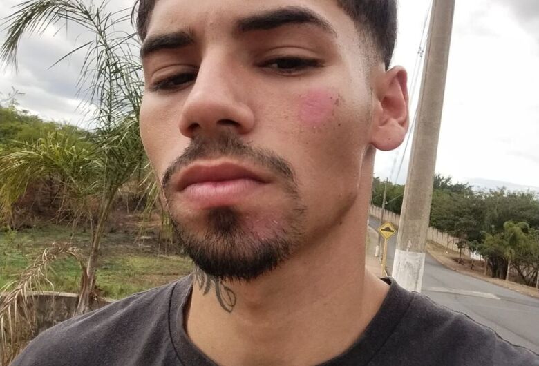 Jovem de 24 anos está desaparecido em Ribeirão Bonito e famÃlia busca informações