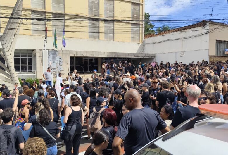 Greve dos servidores segue enquanto Prefeitura prepara nova proposta