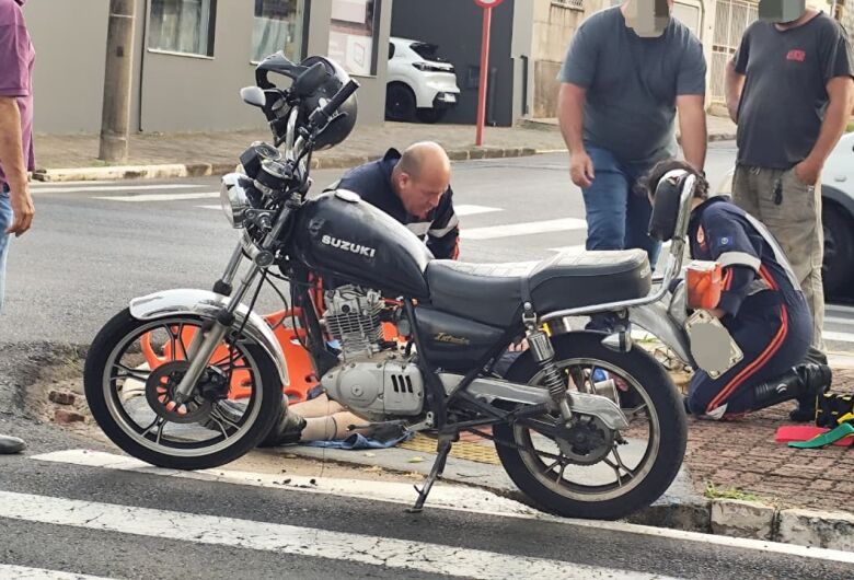 Motociclista fica ferido em colisão com carro na Vila Prado