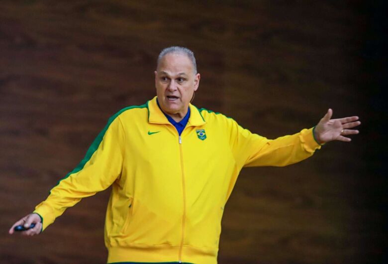 Morre Oscar Schmidt, maior ídolo do basquete brasileiro, aos 68 anos