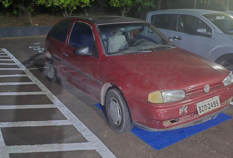 Adolescente é apreendido com carro furtado e placas adulteradas durante operação da Força Tática
