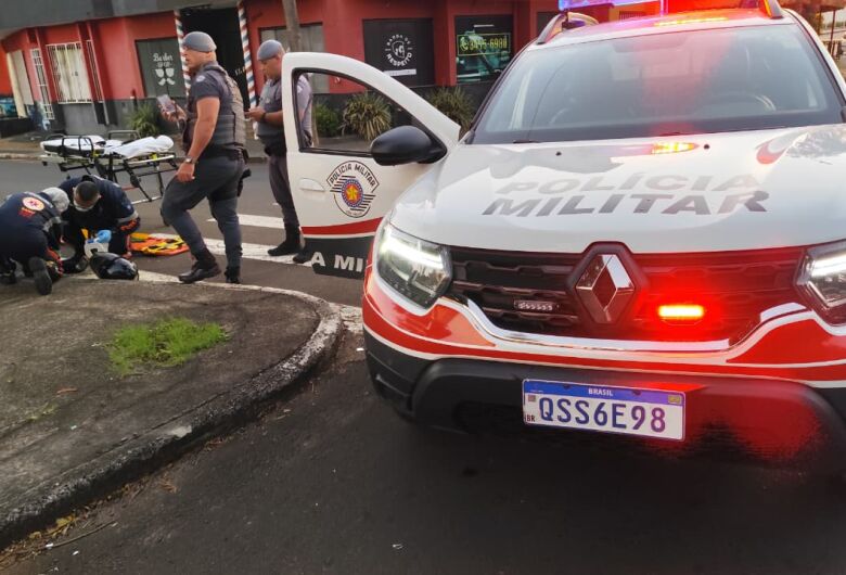 Motociclista fica ferido em colisão com carro na na região da USP 1