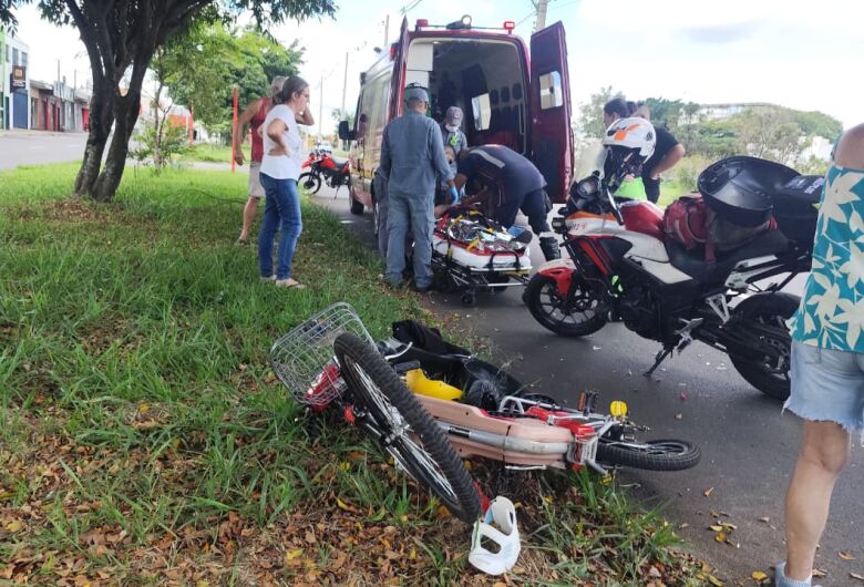 Motorista foge após atropelar idoso na avenida Bruno Ruggiero Filho 