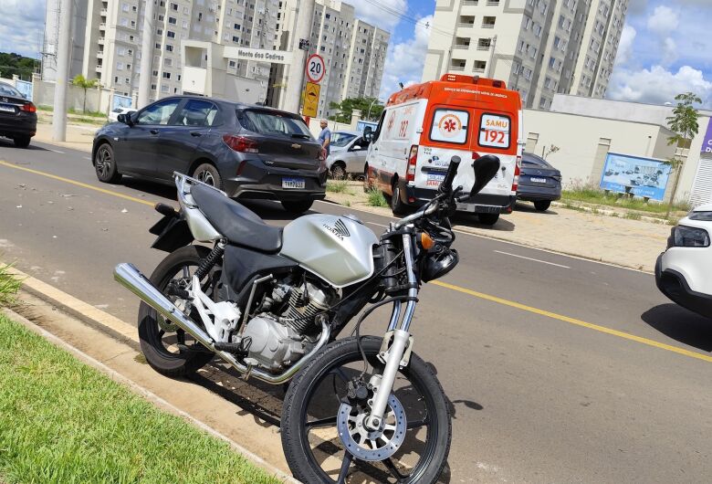 Motoboy fica ferido após colisão no Planalto Paraiso