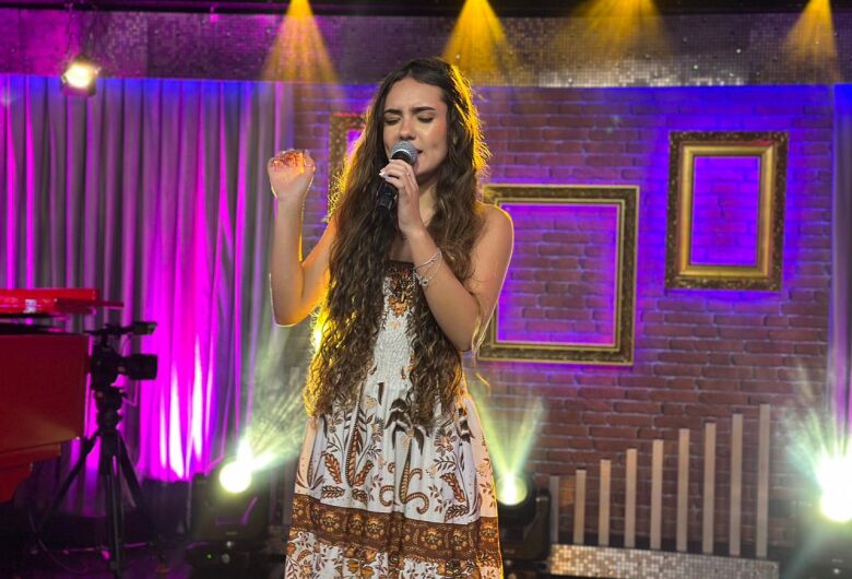 São-carlense de 15 anos participa do programa 'Talk Raul', comandado por Raul Gil