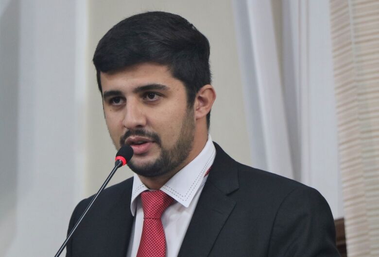 Vereador Bruno Zancheta solicita informações sobre distribuição de Insulina na rede de saúde