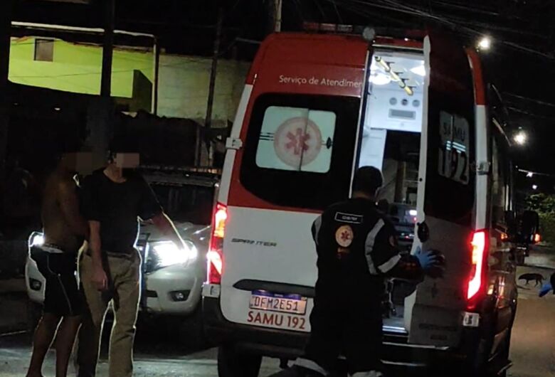 Homem é atingido por golpes de facão no Cidade Aracy