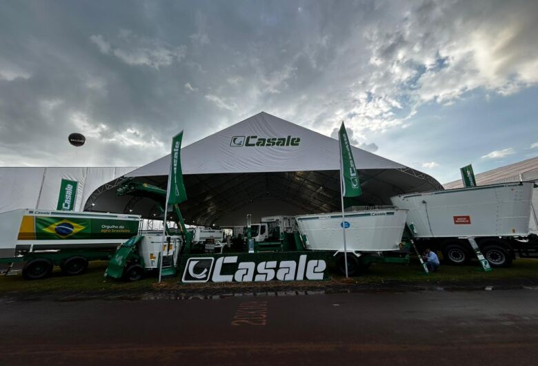 Casale realiza o pré-lançamento da FERTFLEX 12000 durante feira