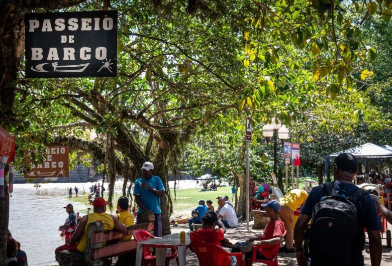 Justiça pode inviabilizar gastronomia e turismo na Cachoeira de Emas