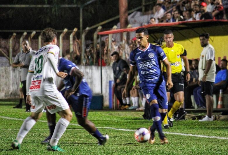 Grêmio São-Carlense arranca empate fora de casa e decide vaga em São Carlos