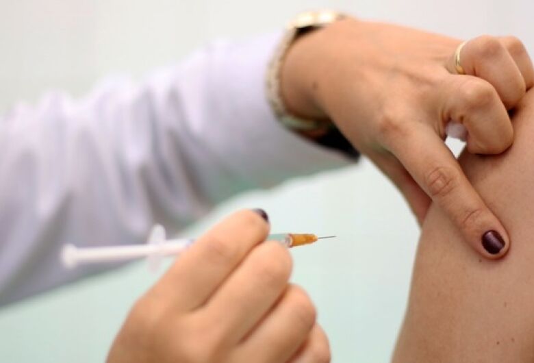 Anvisa libera vacina contra bronquiolite para população adulta