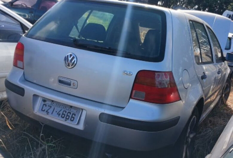 Leilão do Detran em São Carlos tem Golf a partir de R$ 2,3 mil e quase 200 veículos disponíveis