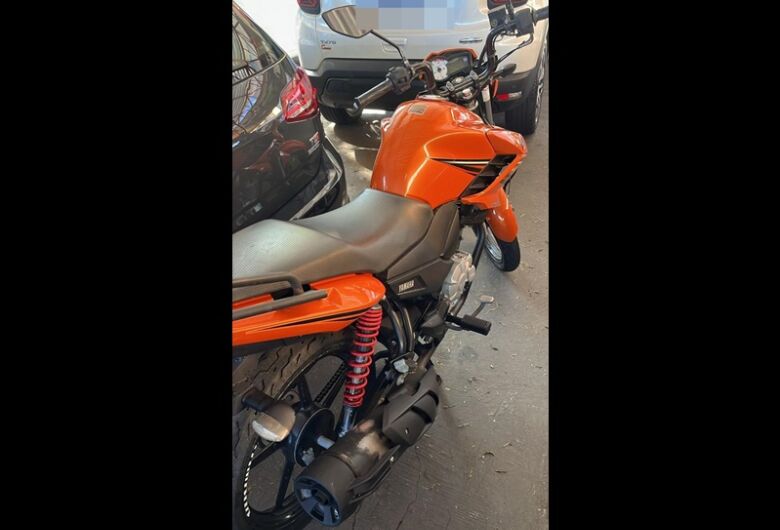 Moto é furtada; proprietário pede ajuda para localizar veículo
