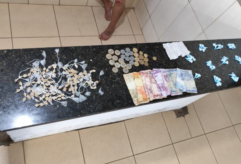 Homem é preso por tráfico de drogas durante operação de Páscoa no CDHU