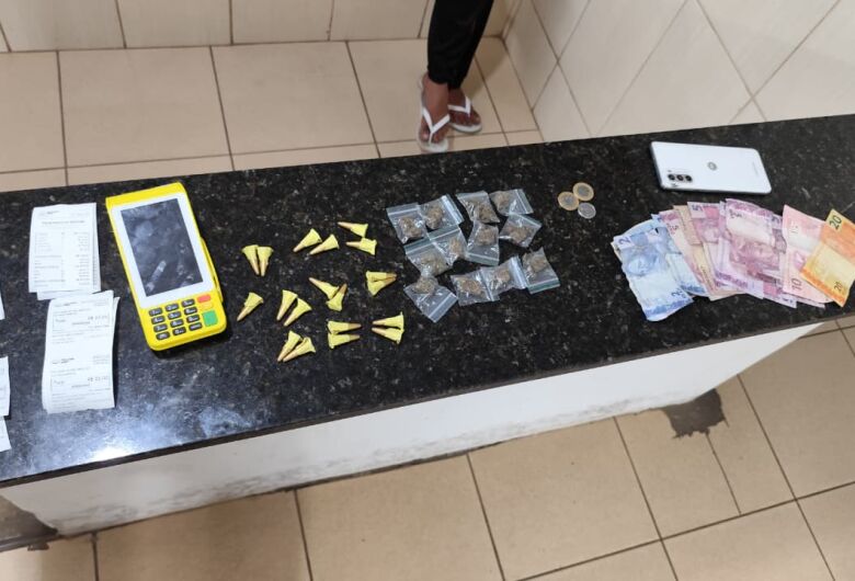 Dupla é detida por tráfico de drogas no Cidade Aracy