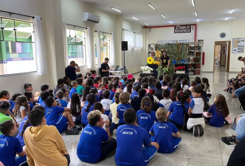 Biblioteca Municipal de Ibaté celebra Dia Nacional do Livro Infantil com contação de histórias