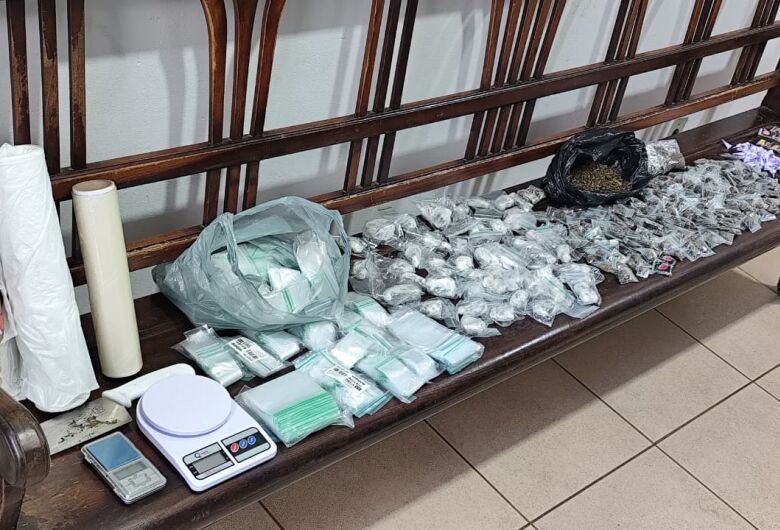 Operação policial localiza “casa-bomba” com grande quantidade de drogas no CDHU