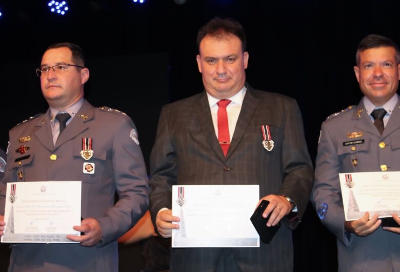 Major Fumagale e Plinio João são homenageados durante evento no Sesc São Carlos