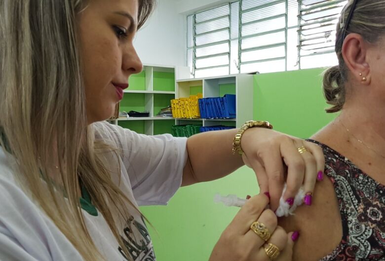 Apenas 23% do público-alvo se imunizou contra gripe em São Carlos