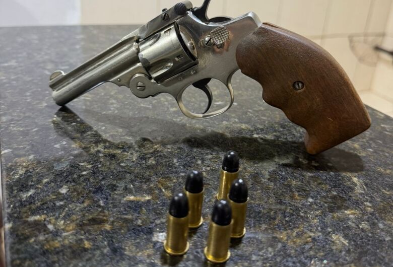 Operação Impacto prende homem por posse irregular de arma e receptação