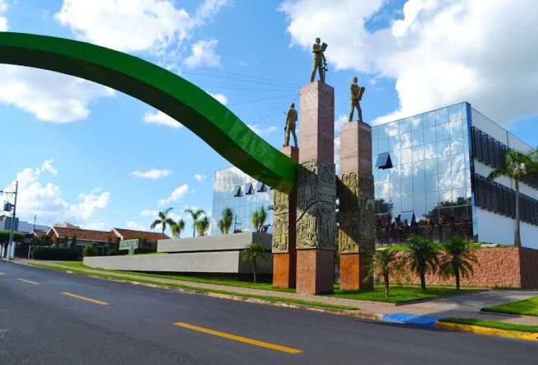 Feriado de 1º de maio: confira o que abre e fecha em Ibaté