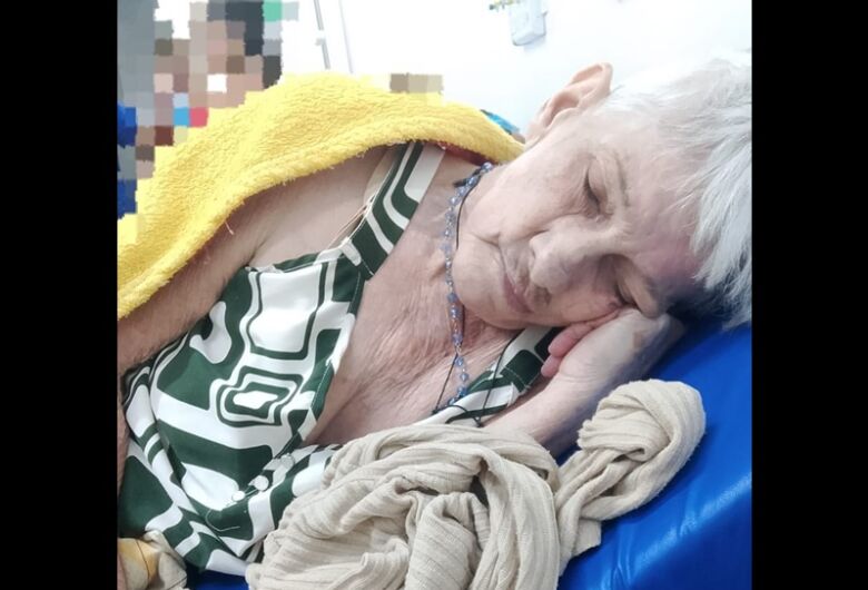 Idosa de 76 anos com suspeita de trombose aguarda vaga via CROSS há dias em UPA no Aracy