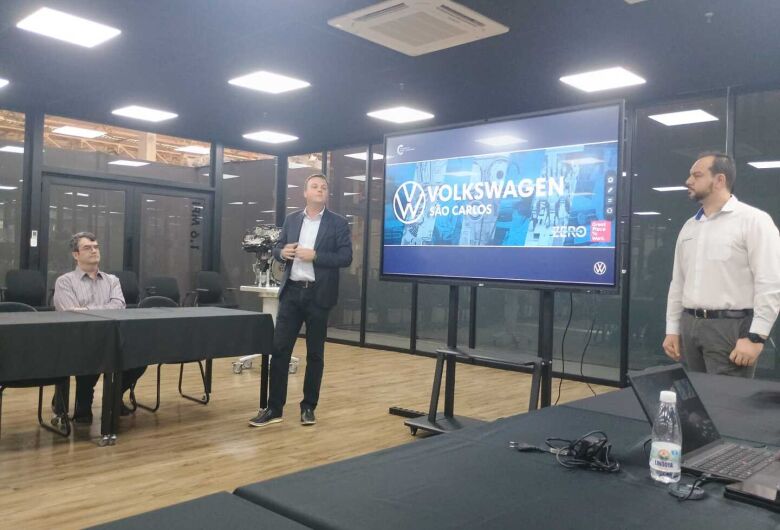 FEM/CUT faz visita ao Tech Center Volkswagen e reúne especialistas em São Carlos