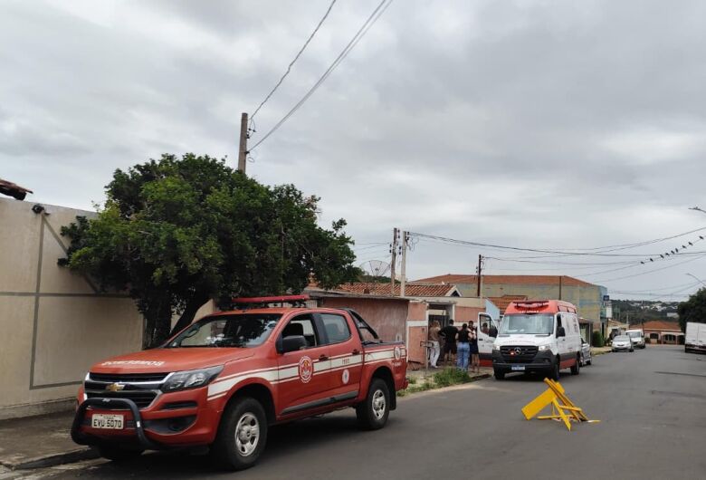Homem sofre trauma na cabeça após cair de escada no Boa Vista