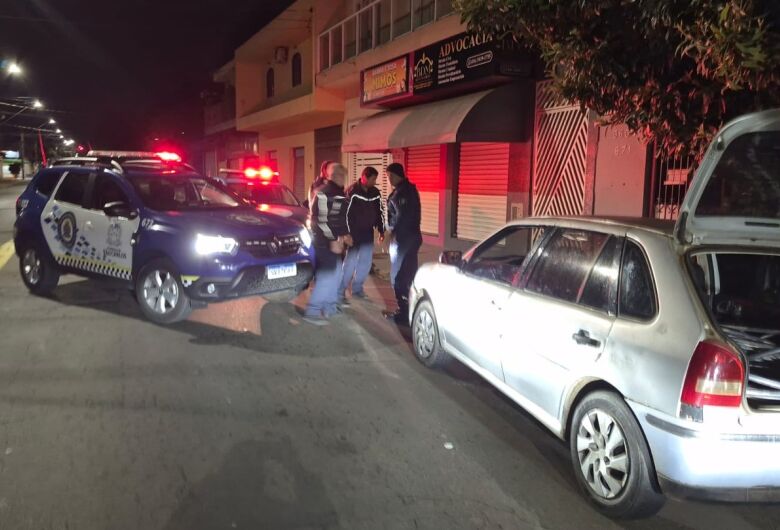 Trio é detido suspeito de furtar fios de telecomunicação durante a madrugada em São Carlos