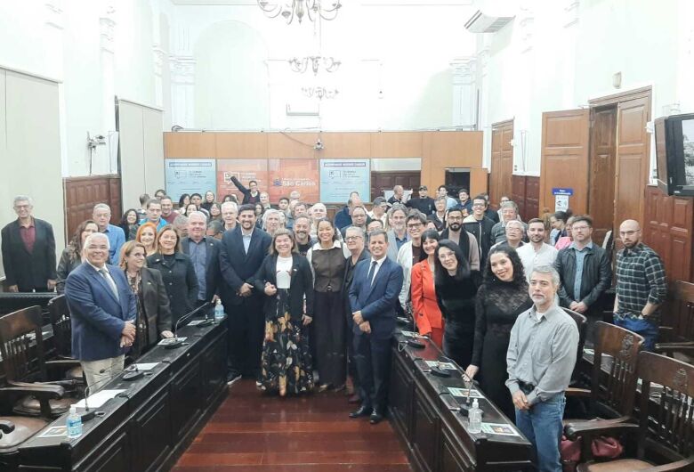 Câmara Municipal comemora os 94 anos da ETEC Paulino Botelho