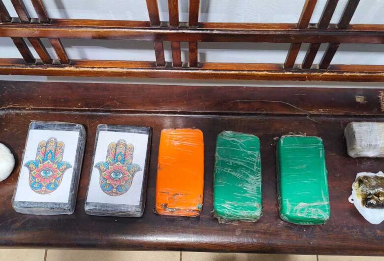 Força Tática localiza mais drogas em "casa-bomba" no Capão das Antas e detém dupla