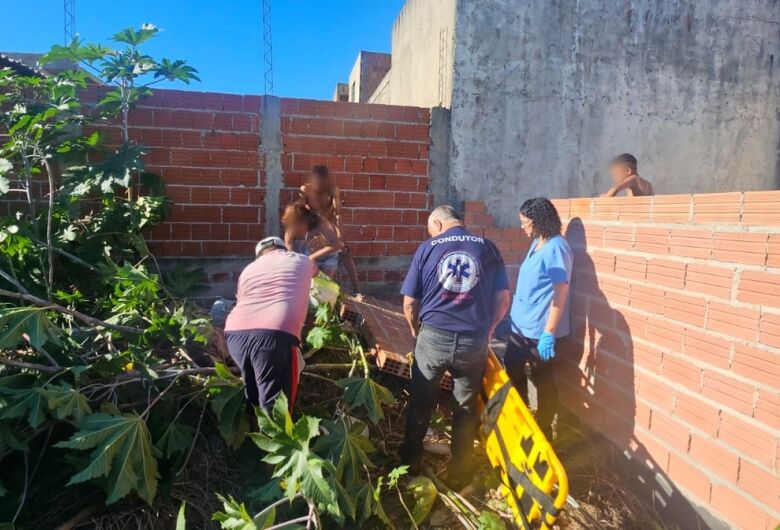 Muro cai sobre homem em Ibaté