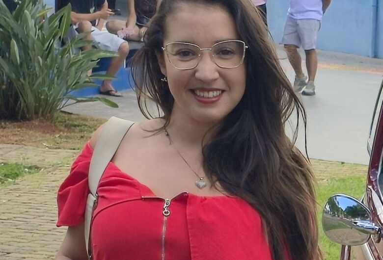 Funerária Terezinha de Jesus informa o falecimento de Thaís Corrêa Nunes de Araújo