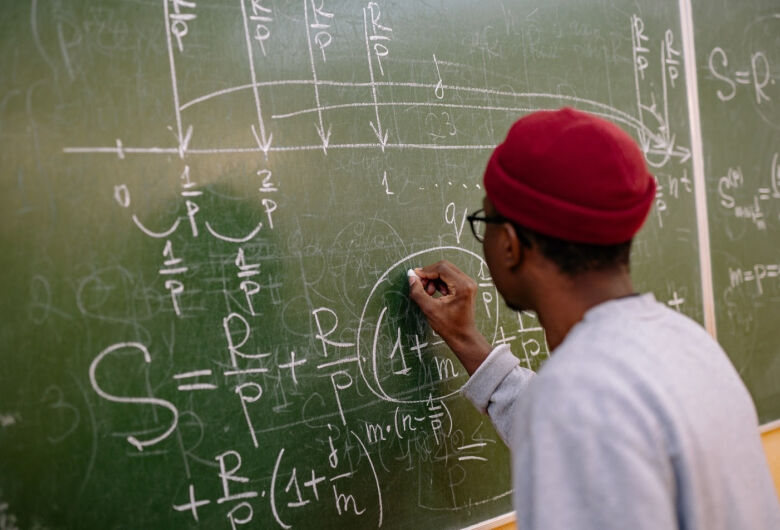 Ansiedade matemática: pesquisadores da UFSCar desenvolvem programa para lidar com um desafio global