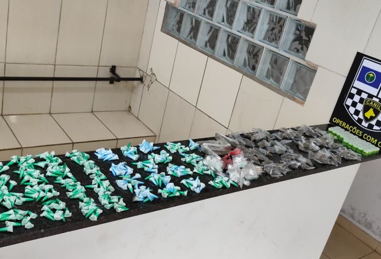 Guarda Municipal apreende grande quantidade de drogas no São Carlos 5 após fuga de suspeitos