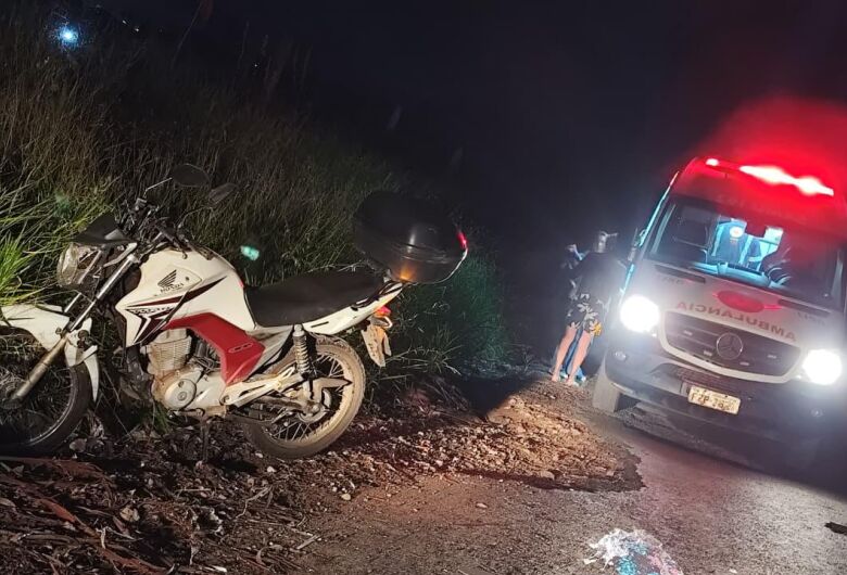Motociclista fica ferido após cair ao passar de buraco com pouca iluminação no São Carlos 8