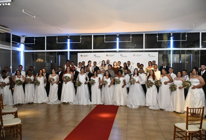 Fundo Social promove cerimônia de renovação de votos para casais do Casamento Comunitário